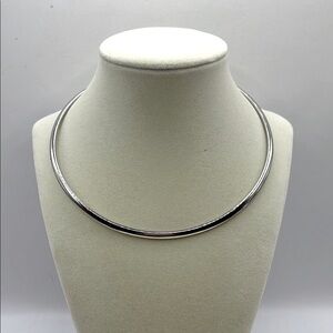 Torque Silver Open Back Necklace with Minimalist Design Torque Vintage